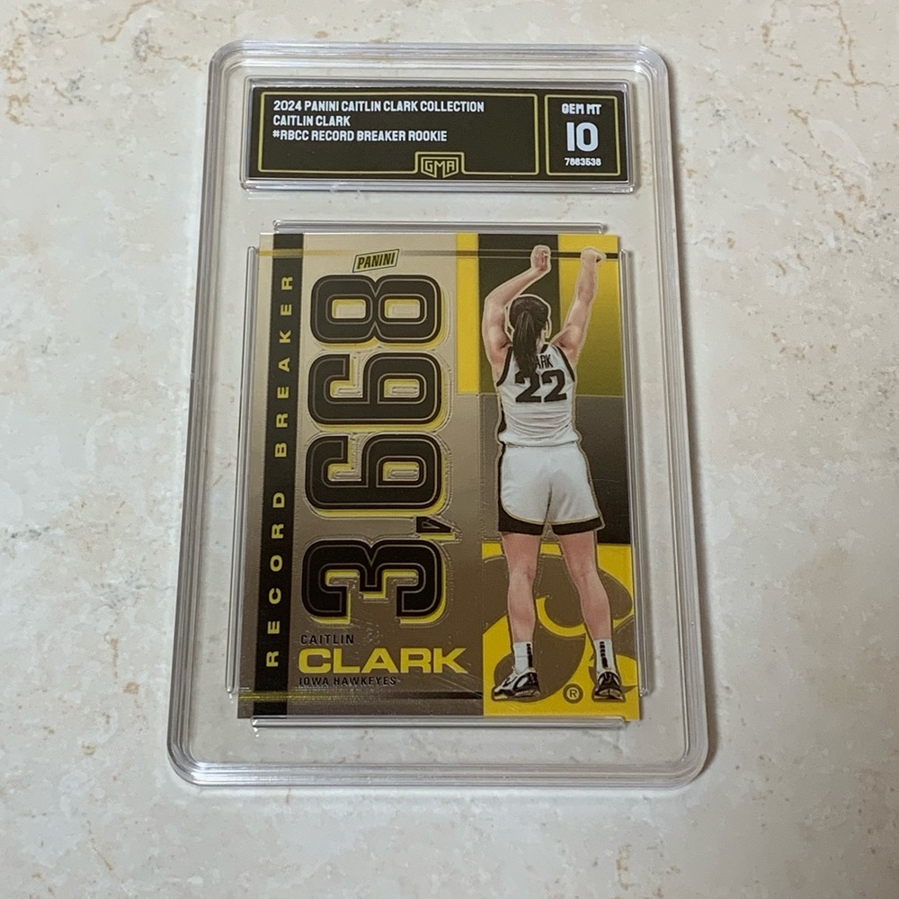 Caitlin Clark Record Breaker RC Card